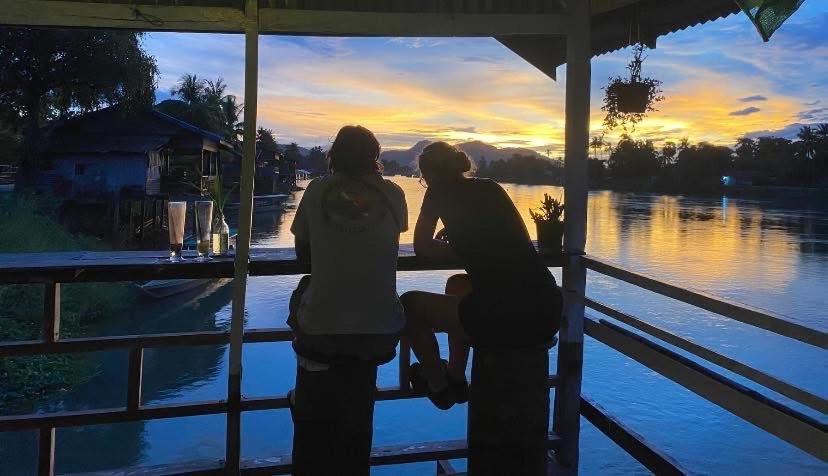 Souksanh River Bungalow Muang Khong Exterior photo